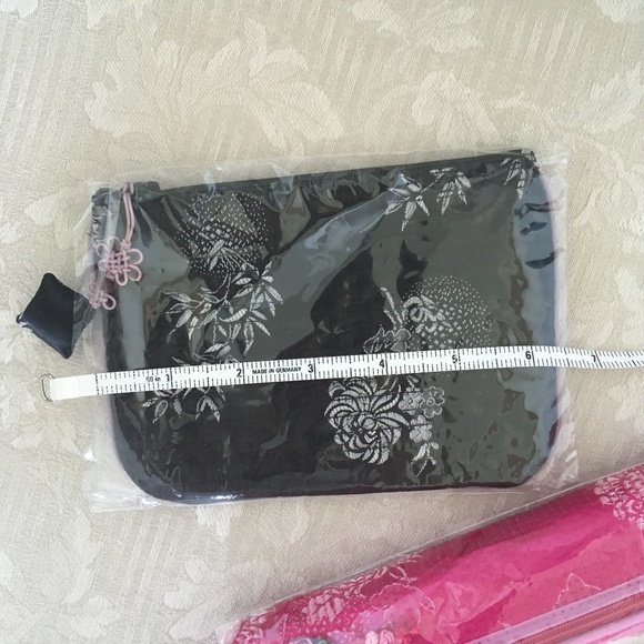 3/$20 Zippered Quilted Fabric Pouches Set of 2 - Picture 2 of 3